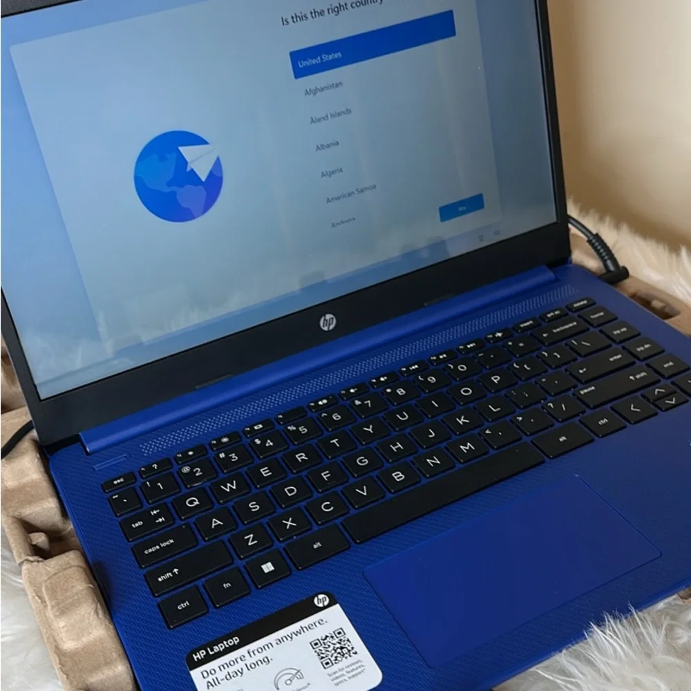 Blue Hp laptop
